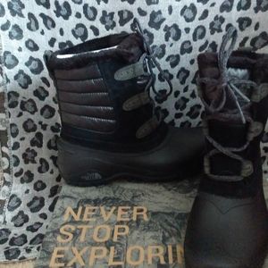 Women's US size 8.5 The North Face snow boots